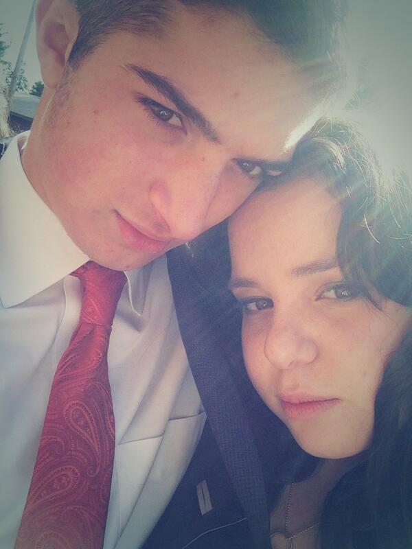 EGRMorah's tweet photo. I will miss my spongebob loving, juice drinking, totoro kissing co @RainbowRob44 http://t.co/2jD2pBpImE