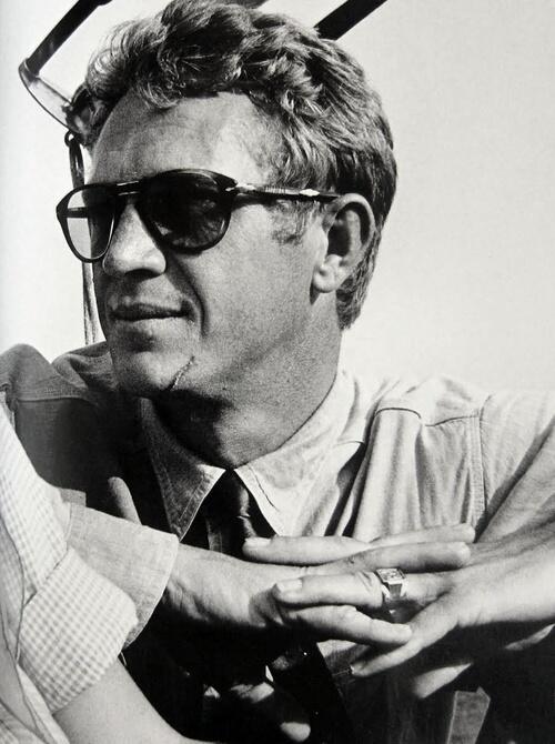 SignificantForm's tweet image. Persol sunglasses, famously worn by Steve Mcqueen 

persol.com/uk/collections…