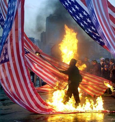 「韓国人　星条旗　焼く」の画像検索結果