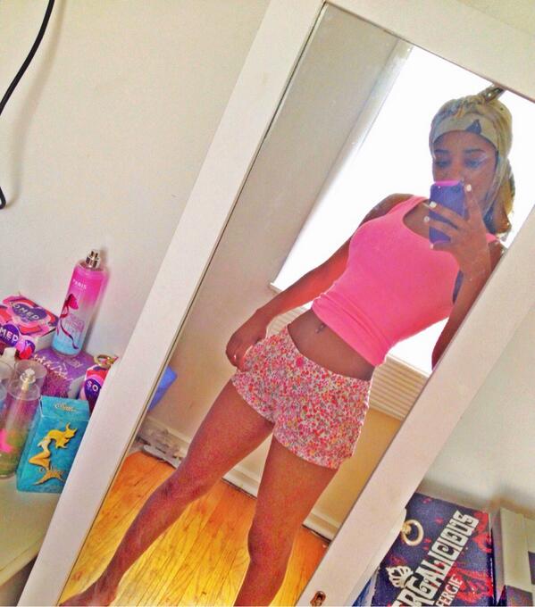 jasminee_g's tweet photo. Princess Shayy👑 on hereeee😍👋 http://t.co/RY0ZGdqgaY
