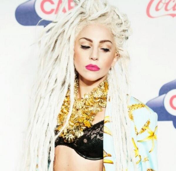 artpopballl's tweet photo. baby looks so cute In her dred locks. 💘👏 #ladygaga #mothermonster http://t.co/awmWIDjlTJ