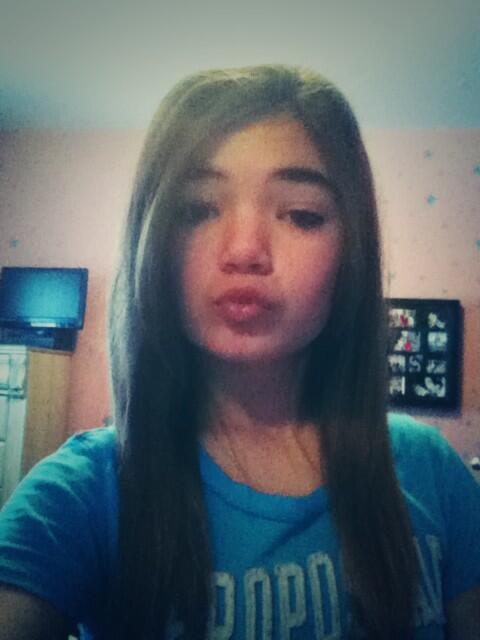 Kateyoung256's tweet image. Kiss💋 kiss💋 
😋