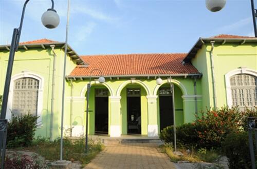 Georgiano_Neto's tweet photo. #bomdia   
Biblioteca Estadual Cromwell de Carvalho (Biblioteca do Fripisa) http://t.co/lur6v28S8f