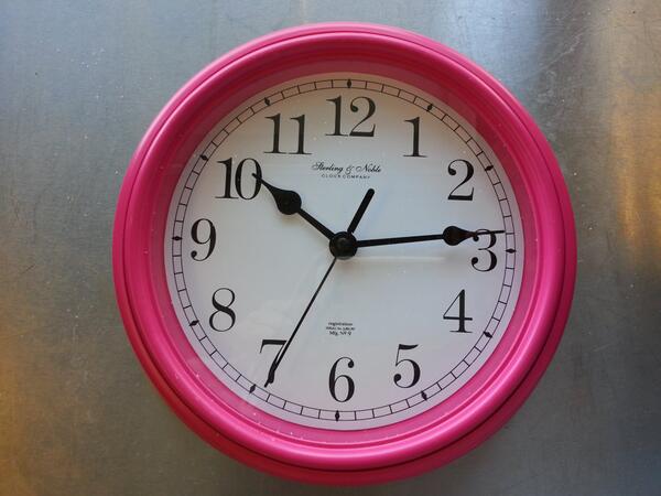 FADDYS_DONUTS's tweet photo. Time  to buy donuts http://t.co/gpQnFrkt1E