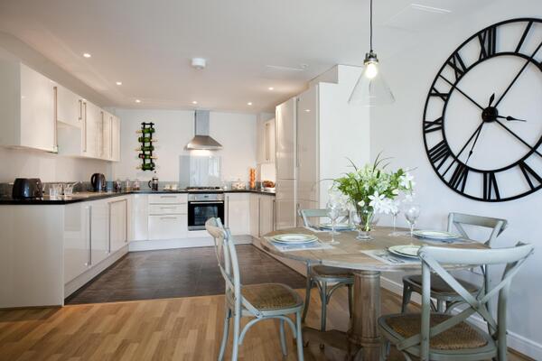 Ocean Crescent tweet media