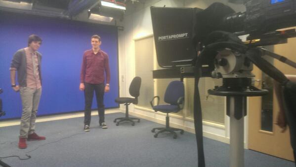 kieronjamesford's tweet photo. @JakeNewcombe @MaxGay93 take 63 come on guys @NewsLabBU http://t.co/GIJeYQTuTQ