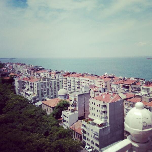 I'm at Tarihi Asansör (İzmir, Türkiye) w/ 24 others 4sq.com/1jLYjwl