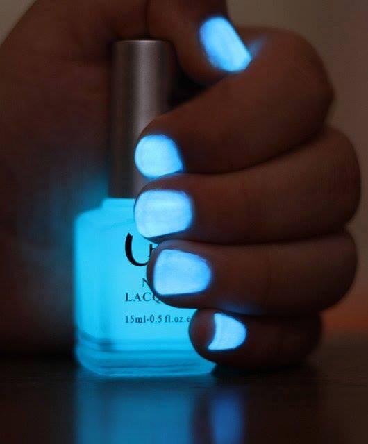 leboutique5's tweet photo. Esmalte con brillo en la oscuridad. http://t.co/6nsKNogGvC