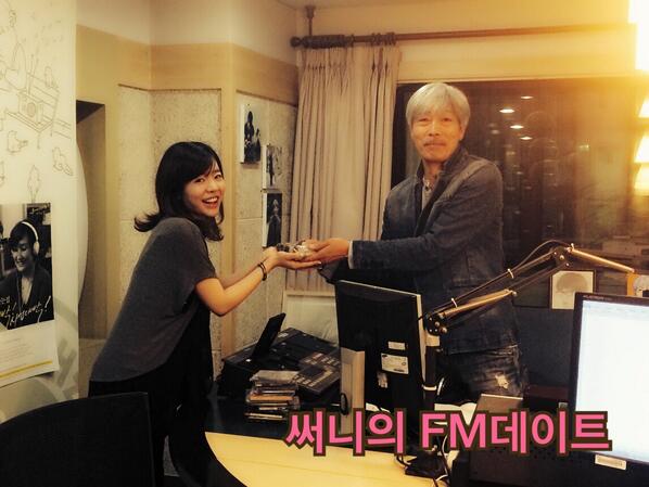 [OTHER][06-05-2014]Hình ảnh mới nhất từ DJ Sunny tại Radio MBC FM4U - "FM Date" Bn_kAOfCQAA8wY6