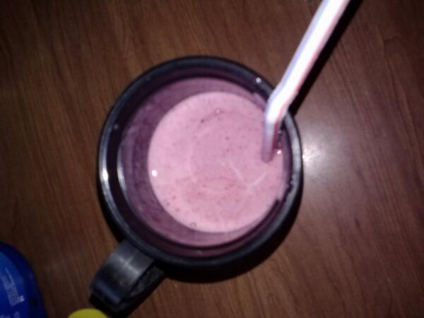 myshell0331's tweet image. Berry protein shake for breakfast #Fiteveryday