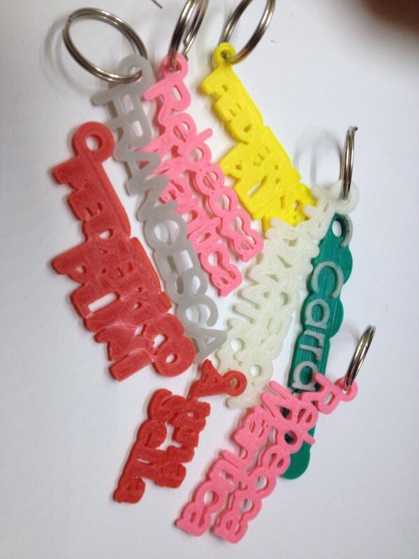 keychain with name! #prototy3d #3dprinting #colors