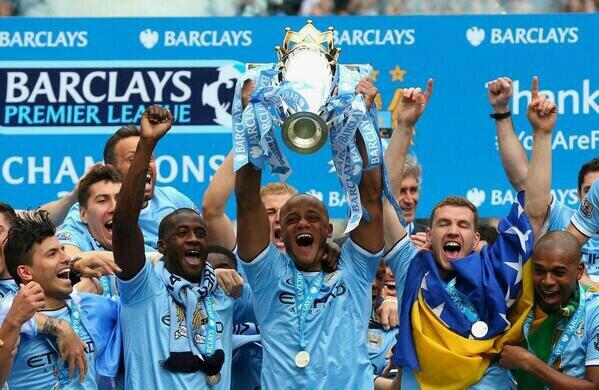 FOTO-FOTO: Perayaan Juara Manchester City | KASKUS
