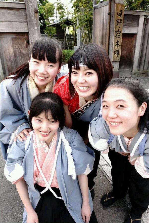 宇塚彩子 בטוויטר 昨日はこの4名が新選組ガールズとして参加しました 左から宇塚彩子 優希彩 渡辺由佳子 しゃがんでるのが粉川友希 Http T Co P0keliahek