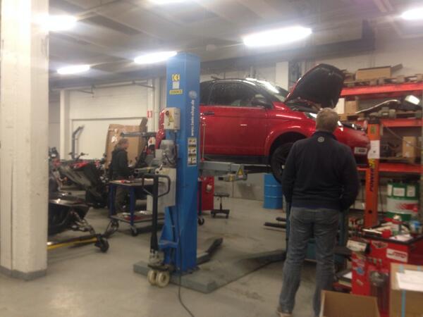 Lmpservice's tweet photo. Huolto ja remonttia siitä se kesä on tehty! #aixam #polaris http://t.co/Gtzr5LvIrZ