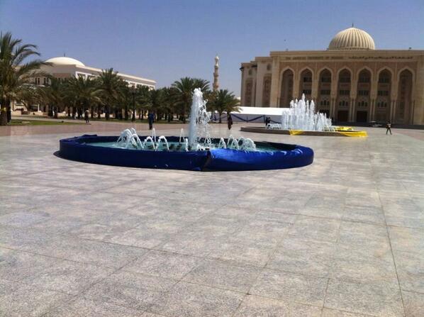 enewsmcmsocial's tweet photo. RT @heramalik22: The fountains &amp; trees all around AUS are decorated with blue and yellow! @enewsmcmsocial  http://t.co/RIVal1PewU