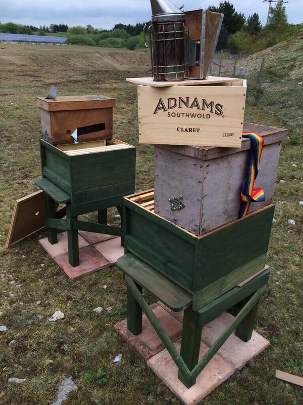 ShedStoker's tweet image. On route to check the progress at the new apiary @Adnams Reydon. Top up feed  today is honey. #HealthyBees