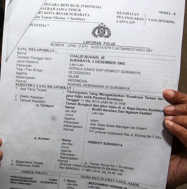 Rek!! PEMKOT SBY gak main2,iki BUKTI laporan nang Polisi #TamanRUSAK Cc: <a href="/WallsIndonesia_/">Walls Indonesia</a> <a href="/aslisuroboyo/">ASLI SUROBOYO®</a> <a href="/infosurabaya/">Info Surabaya</a>