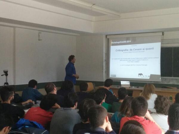 RaffySommy's tweet photo. Let's go! #nawu14 @linuxdaynapoli @anakthewolf http://t.co/cdD76v9dDV