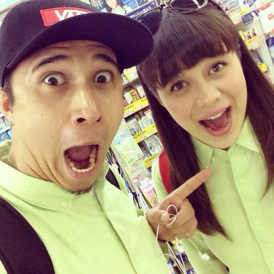 木村飛鳥🌻Asuka Kimura on Twitter: "お兄ちゃんと待ち合わせ。 シャツの色丸かぶりでびっくり!😳 あれま!! #木村 ...