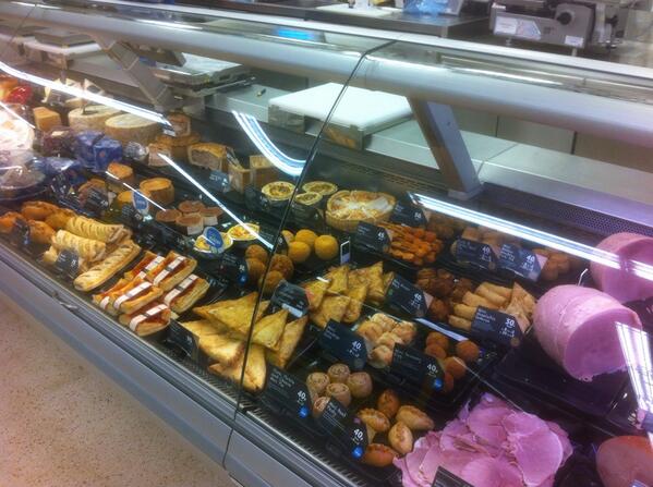 graham elliot  (@grahamelliot2) on Twitter photo 