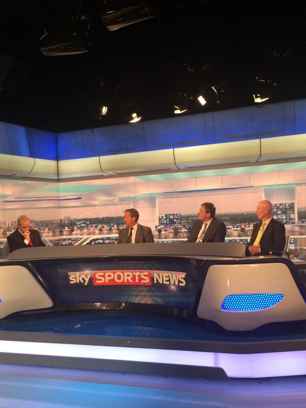 SkySportsNews's tweet photo. Dermot Gallagher, Tony Cascarino & Alan Curbishley joins us on #TheMondayView Tweet us your questions #SSN http://t.co/IdBHc9HTYc
