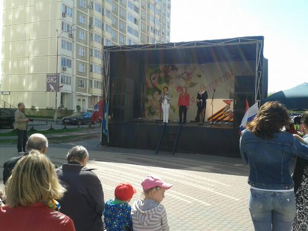 9 мая в новом микрорайоне Марфино на площади Каштана ветеранов чествовали на местном празднике «Вам,Ветераны,салют!»