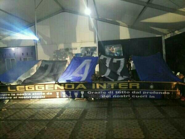 CN_ICI's tweet photo. Ultras nya @ICI_Bekasi Beraksi saat Pertandingan INTER - Lazio 10.05.2014 http://t.co/r8YIRusHkk