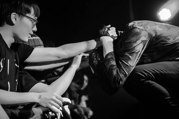 Χαμός με τους Deafheaven στην Ταϊβάν. Αθήνα ετοιμάσου!