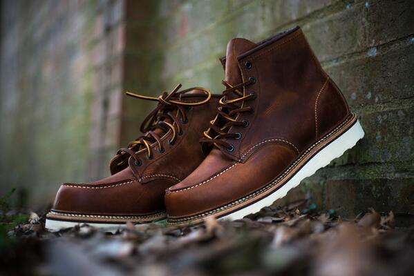 SignificantForm's tweet image. 6" Classic moc Red Wing shoes

revolveclothing.com/red-wing-shoes…