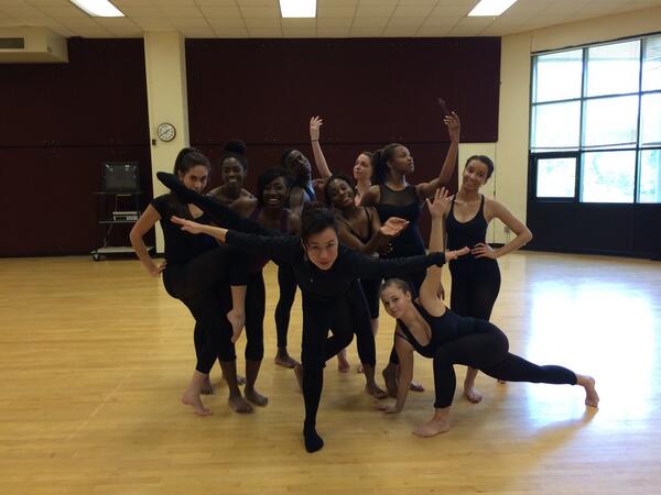 brianlwinn's tweet photo. AWESOME master class with Kim Jones! #nwsarts @KimJonesNYC_NC http://t.co/M2xFshSjYq