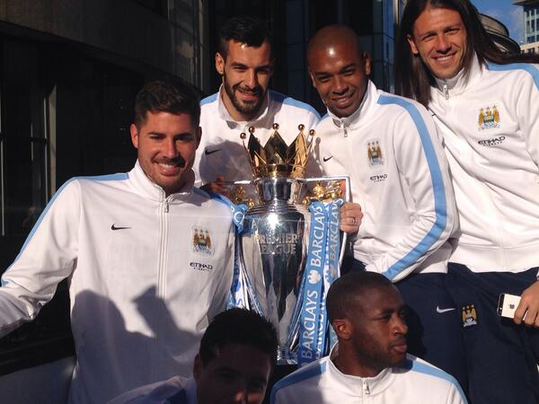 ManCity's tweet image. The boys with the trophy! #mcfc  #TOGETHER