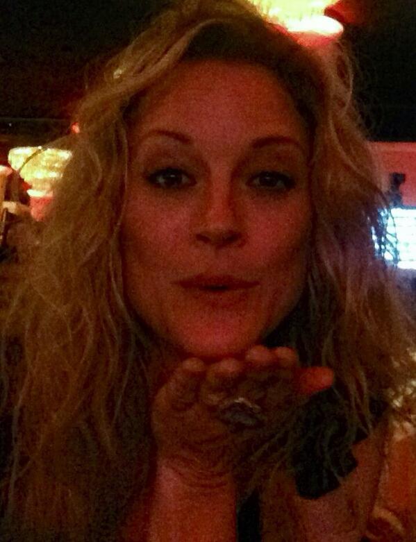 SherriSaum1's tweet photo. OK FOSTERS FAM!- IF YOU CAN HELP GET @TheFostersABCF TO 300K FOLLOWS by 6/16--#MYTERIPOLO IS GOING TO JOIN TWITTER!! http://t.co/3EQXQtDz1f