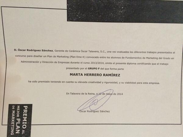 marta91herrero's tweet photo. Orgullosa estoy de haber ganado junto a vosotros! @CoraalLopez @Luciasd15 @nvillavegue y del diploma q nos han dado!😊 http://t.co/JZ1ZWCRf7T