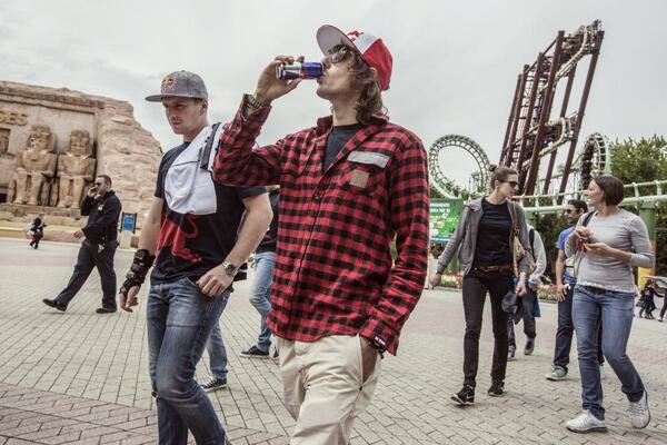 VIDEO: <a href="/GCicolari/">Greta Cicolari</a> <a href="/redzanza/">Giacomo Redondi</a> @AlessiaTrost <a href="/AlePittin/">Alessandro Pittin</a> <a href="/AirtonCozzolino/">AIRton Cozzolino</a> a @Gardaland! »win.gs/Gardaland«