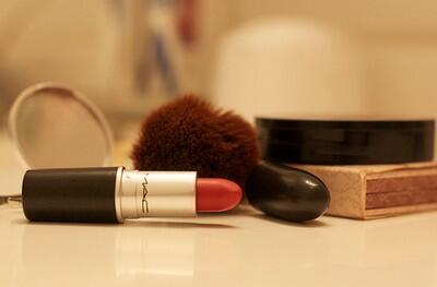 MakeupNotebook's tweet image. We have a routine together, u rarely leave without me &amp;amp; u do not allow yourself to run out of me — I am your MAKEUP!