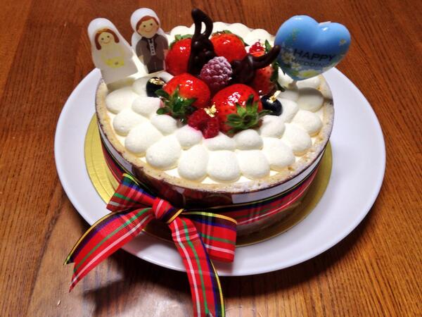 gleek03m's tweet photo. パパとママ結婚記念日おめでと(*ﾟvﾟ*)♡ http://t.co/ibPp3KnA0T