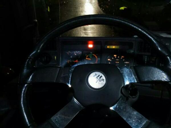 18_areyesf's tweet photo. Vamos a darle al rosco!!! En la puerta 8 esperando las vigas http://t.co/2pOsPoMWQH