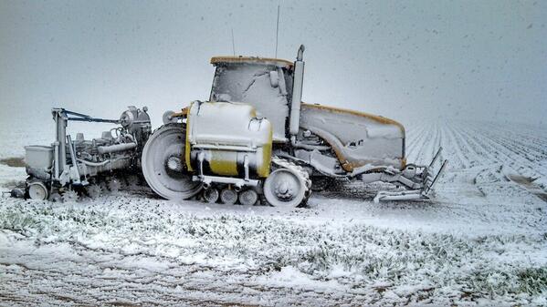 FarmJournal's tweet image. Yikes, good luck. RT @Tykerman1: #Plant14 came to a grinding halt.