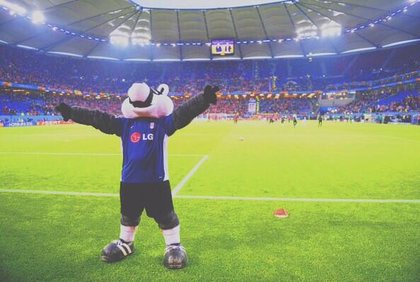 FulhamPhotos's tweet photo. Even though we came home empty handed, it was one of the greatest journeys this club has ever been on. http://t.co/J98K8YKxIV
