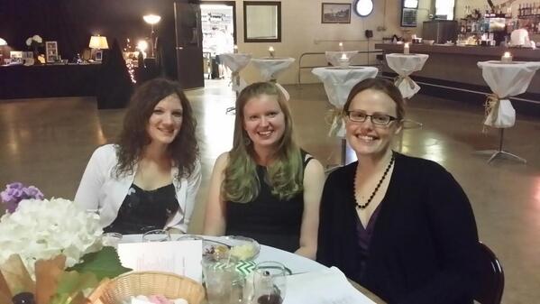 PeoplesChoiceCU's tweet photo. Fun time chatting &amp; enjoying the atmosphere at MACCs recognition banquet Saturday! Becky, Lindsay, &amp; Andrea smiling! http://t.co/GC4rUdS64t