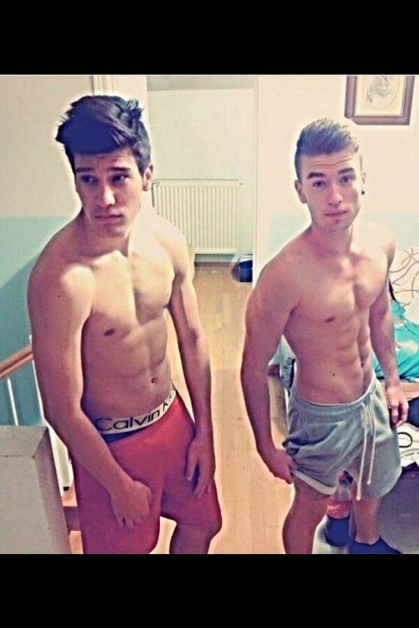 Alex_Gomeeez's tweet photo. Esta noche viene a mi casa , a ver que pasa ;) http://t.co/nw5aPVvbXg