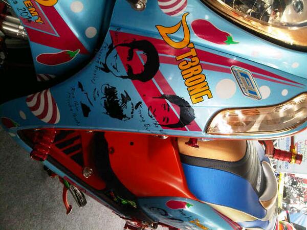 Ruslan_Angelo's tweet photo. @ramzi_tebe nih mas hasil dari kontes motor kmaren di senayan :D http://t.co/WtI3sfLH4V