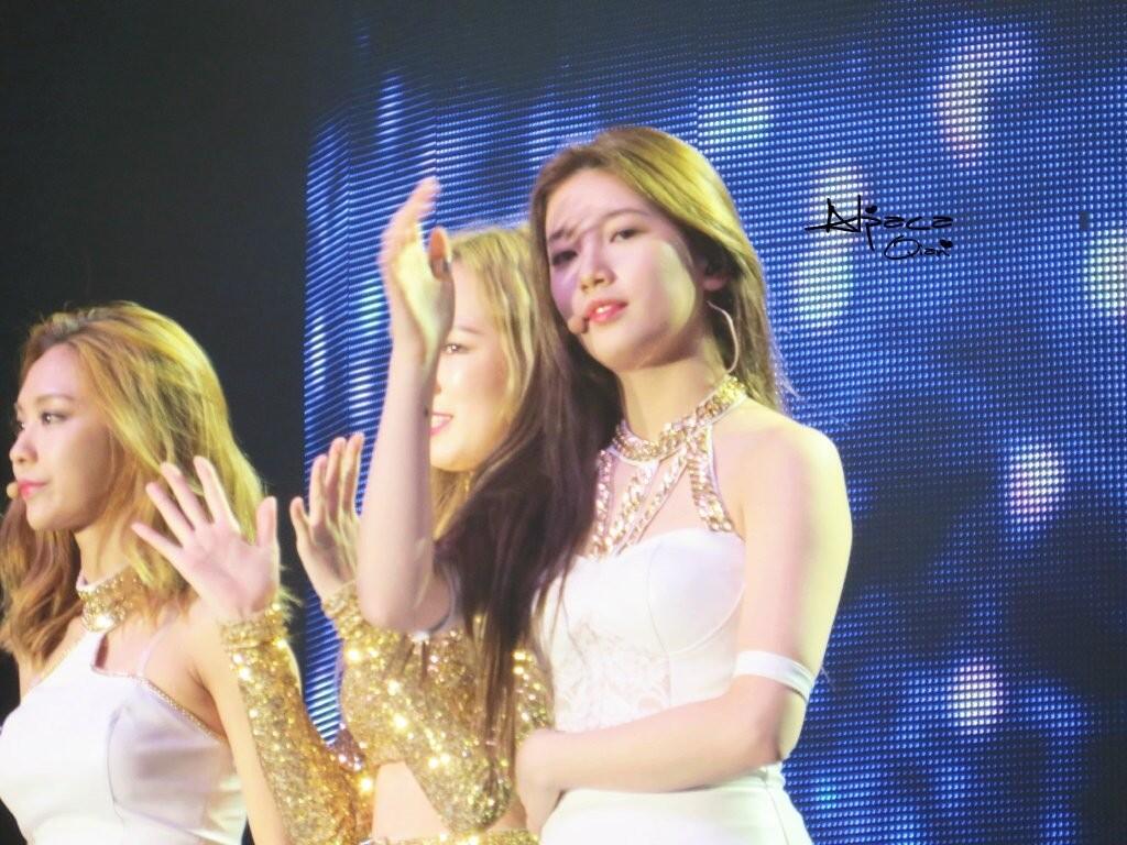 BnckBtNCUAACGVM.jpg:large