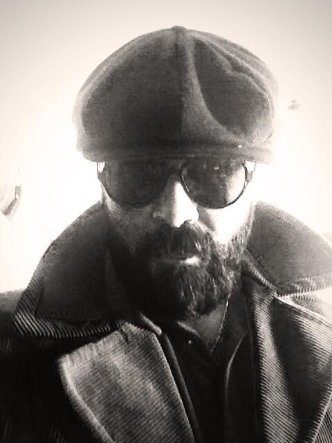 rbmelchior's tweet photo. Beard up!! http://t.co/KPMlGlviEF