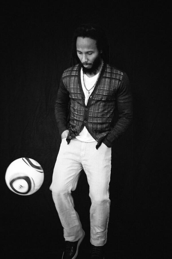 caseyt_QCA's tweet photo. “@ziggymarley: I'm starting to get the Brazil #FifaWorldCup fever. Are you? #FLYRASTA http://t.co/NLTrgFwWk2” Got the FIFA fever bad 🙌🙌👍💯