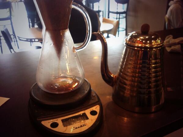 cafe116's tweet photo. #rainyday #monday # chemex #stumbeanos #cafe116ff http://t.co/qur3BzEhYs