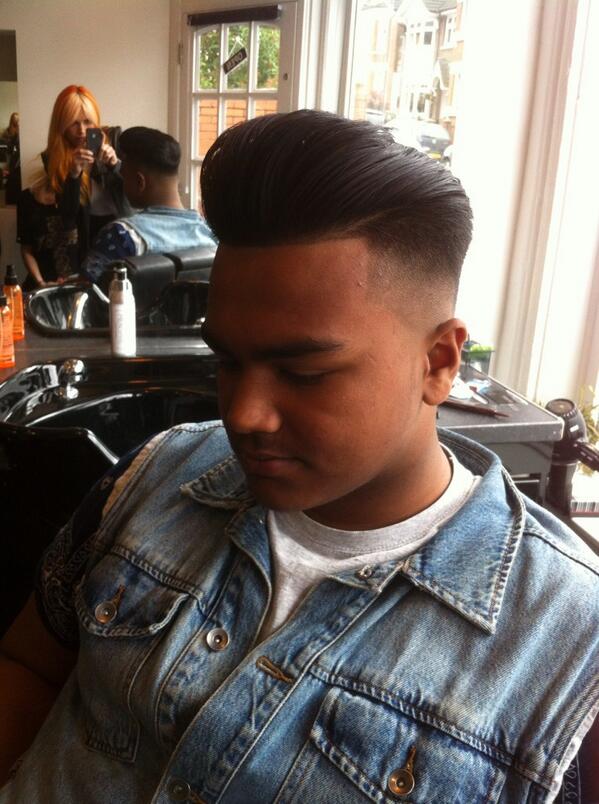 harriette765's tweet photo. Great day yesterday @Menspirehair  with @georgiecalvert @clipsosalons learnt so much. Thanks to Charlie and josh. http://t.co/qEQxrUoWxV