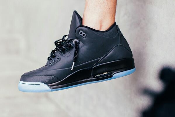 Truu_Shit's tweet photo. Air Jordan 5LAB3 - Black release on 05/17/2014 for $225 via http://t.co/foy4RPpCrb #KoFapp http://t.co/vAfJUbTlHy