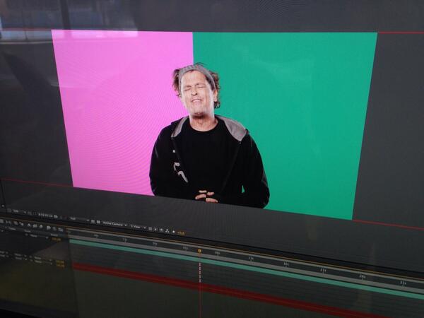 JoseMendezCrea's tweet photo. Hoy estamos con el Sr. @carlosvives que talento!! Haciendo #post de un proyecto muy importante!! @Ms_Crea http://t.co/7m8ebapCTv