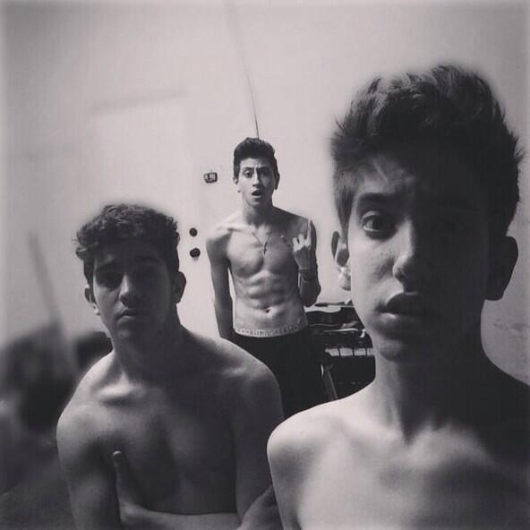 HadleighPainter's tweet photo. #ToBeOneto50k follow these babes @tobeone http://t.co/DPrLSK9qcl